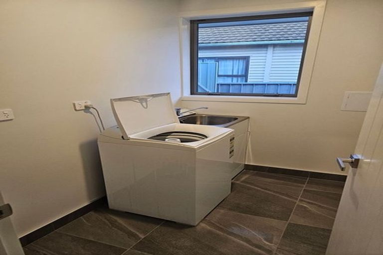 Photo of property in 44 Queen Street, Petone, Lower Hutt, 5012