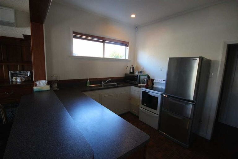 Photo of property in 11 Ilam Road, Upper Riccarton, Christchurch, 8041