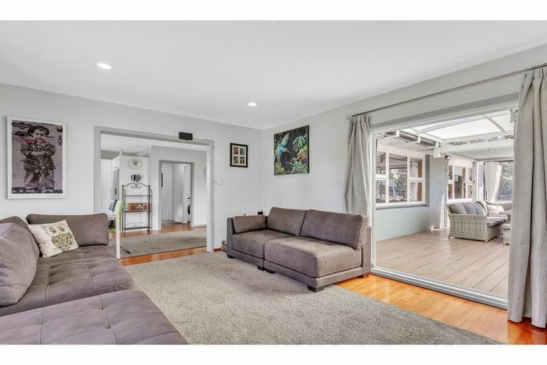 Photo of property in 75 Kowhai Avenue, Rangiora, 7400