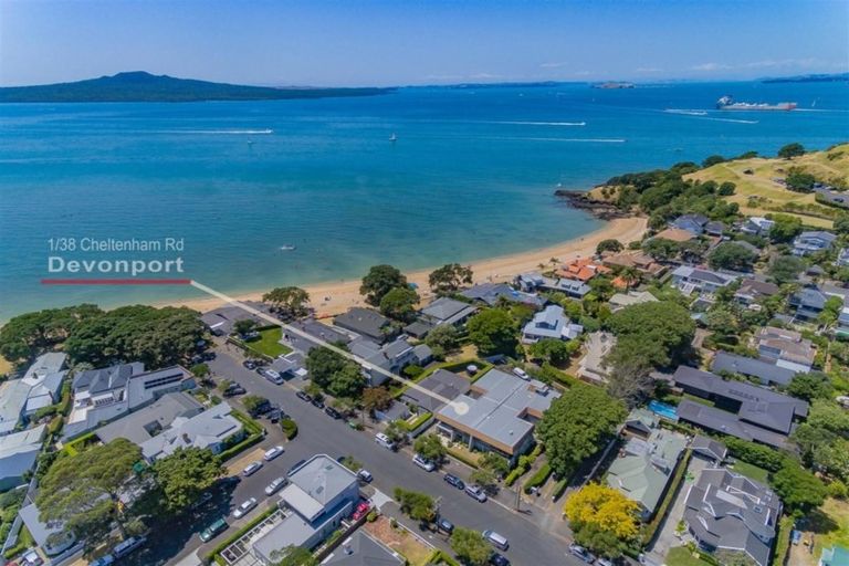 Photo of property in 1/38 Cheltenham Road, Devonport, Auckland, 0624