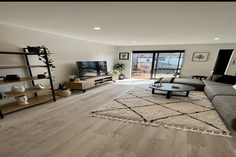 Photo of property in 6 Parenga Lane, Kumeu, 0810