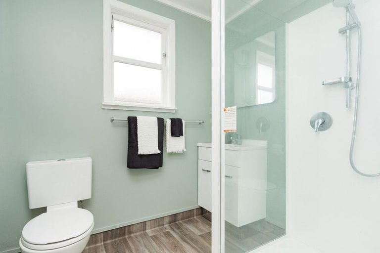 Photo of property in 16 Lancaster Street, Highbury, Palmerston North, 4412