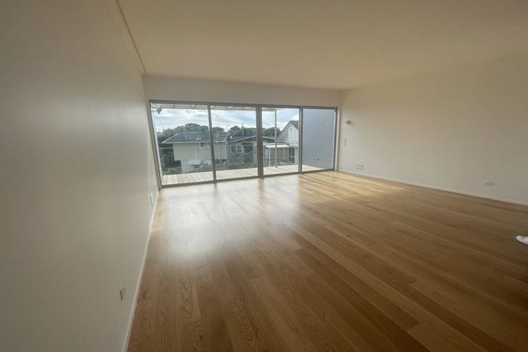 Photo of property in 384d Kapiti Road, Paraparaumu Beach, Paraparaumu, 5032