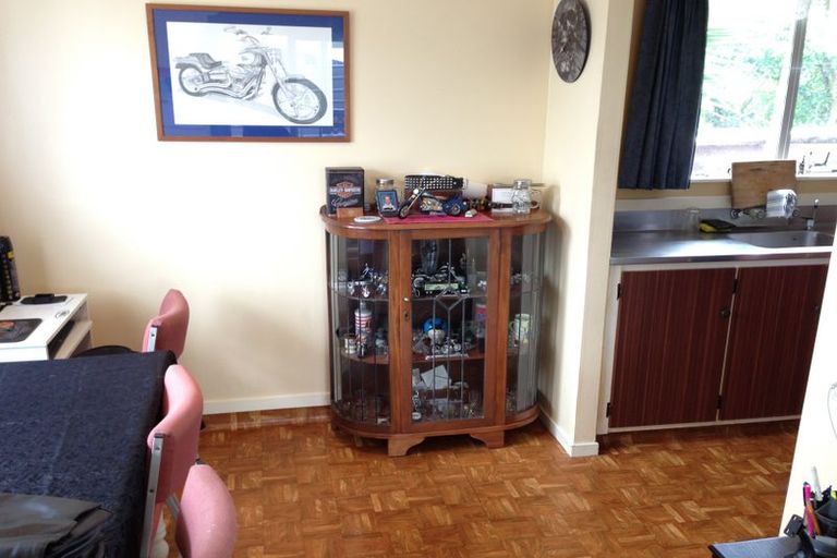 Photo of property in 24 Hillcrest Drive, Kelvin Grove, Palmerston North, 4414