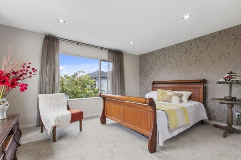 Photo of property in 64 Laurel Oak Drive, Schnapper Rock, Auckland, 0632