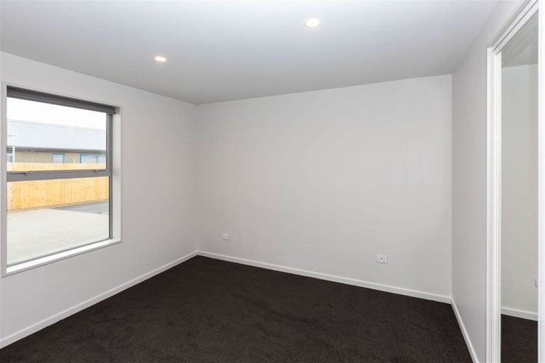 Photo of property in 11 Lussa Close, Broomfield, Christchurch, 8042