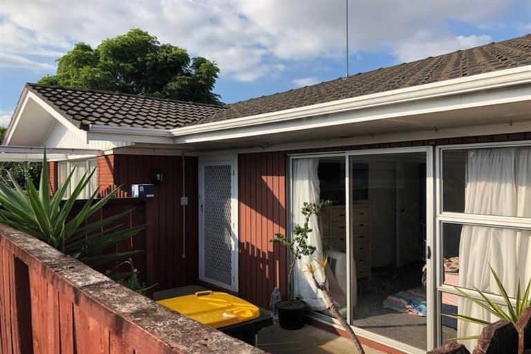 Photo of property in 1 Ihaka Place, Papatoetoe, Auckland, 2104