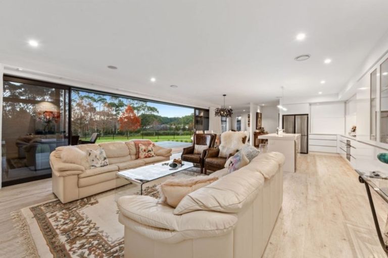 Photo of property in 154 Lakes Boulevard, Pyes Pa, Tauranga, 3112