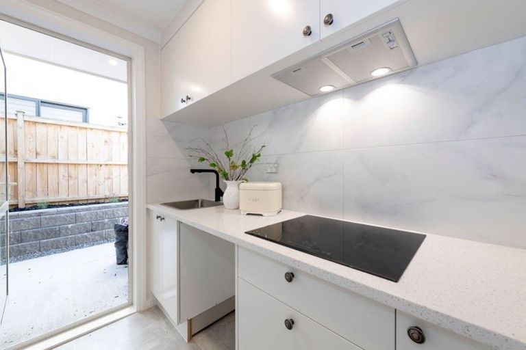 Photo of property in 56 Hikuawa Road, Flat Bush, Auckland, 2019