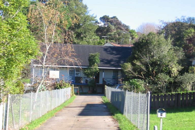 Photo of property in 8 Pitcher Place, Glen Eden, Auckland, 0602