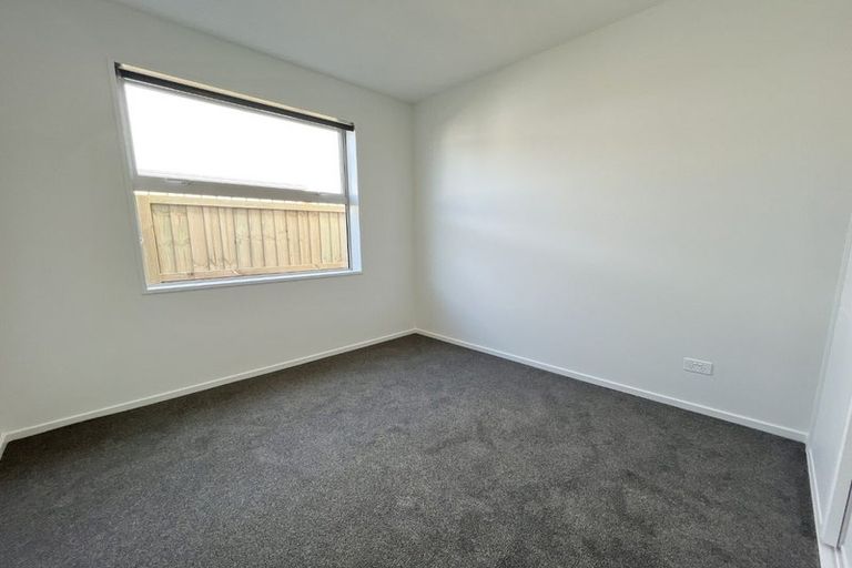 Photo of property in 23 Rita Angus Road, Belfast, 8051