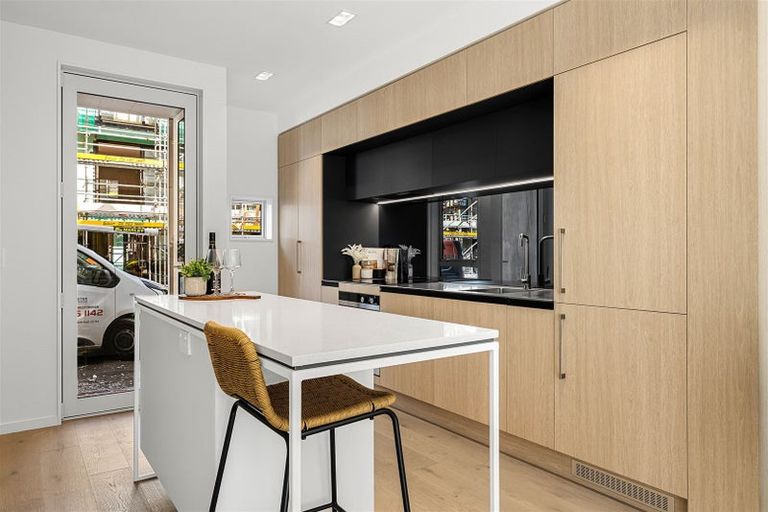 Photo of property in 13/33 Kilmore Street, Christchurch Central, Christchurch, 8013