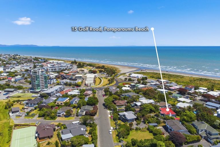 Photo of property in 15 Golf Road, Paraparaumu Beach, Paraparaumu, 5032
