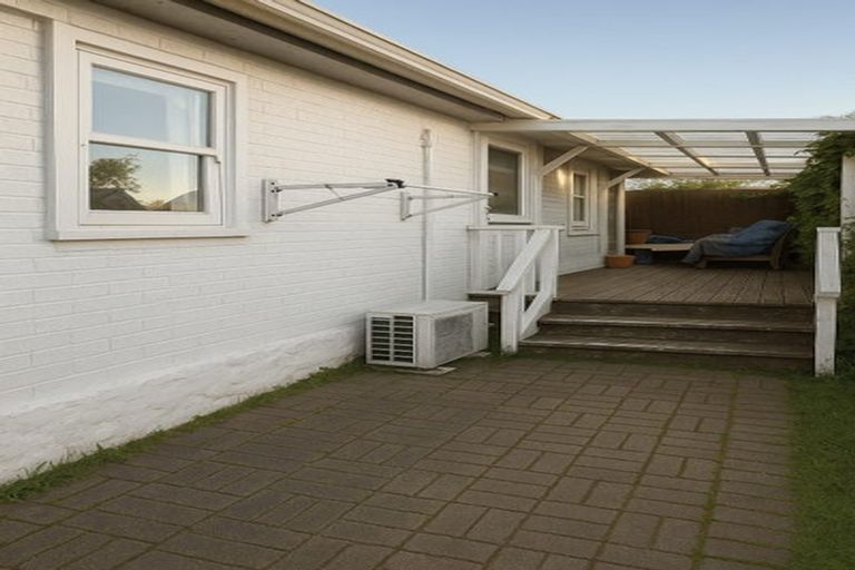 Photo of property in 2/4 Sydney Street, Hauraki, Auckland, 0622