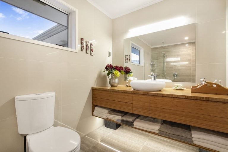 Photo of property in 10 Greta Place, Stanmore Bay, Whangaparaoa, 0932