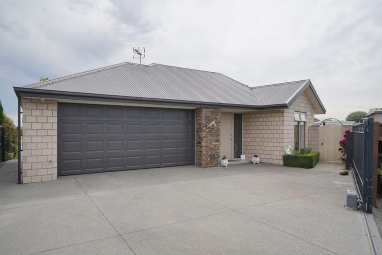 Photo of property in 4 Skipness Lane, Broomfield, Christchurch, 8042