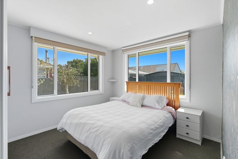 Photo of property in 6 Roswell Place, Islington, Christchurch, 8042