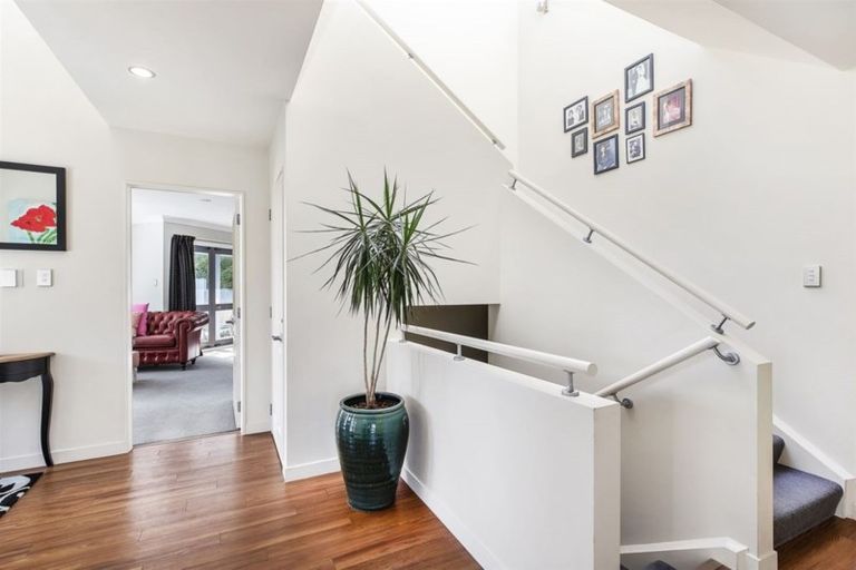 Photo of property in 40 Joseph Banks Drive, Whitby, Porirua, 5024