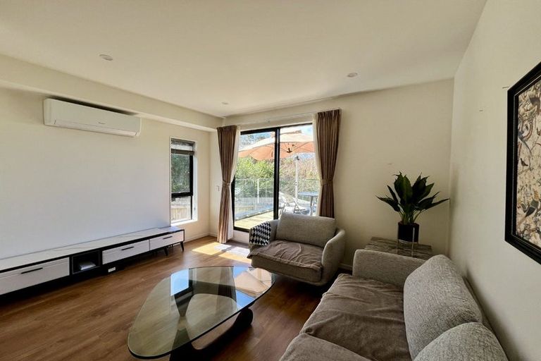 Photo of property in 17/26 Springvale Drive, Fairview Heights, Auckland, 0632