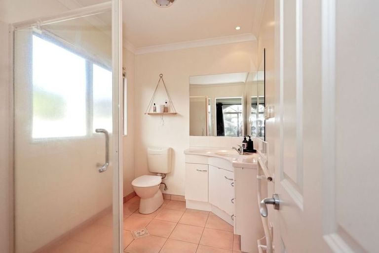 Photo of property in 18 Hadleigh Place, Bethlehem, Tauranga, 3110