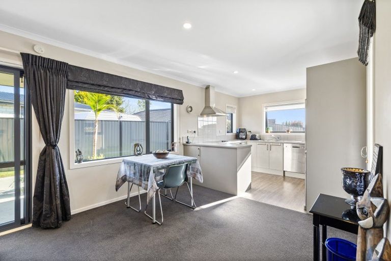 Photo of property in 15 Peter Way Place, Glenview, Hamilton, 3206