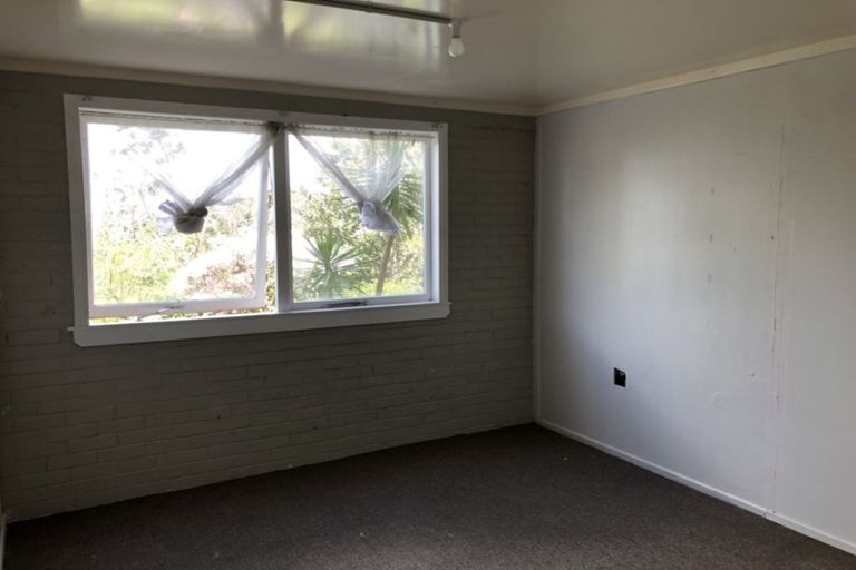 Photo of property in 64 Don Buck Road, Massey, Auckland, 0614