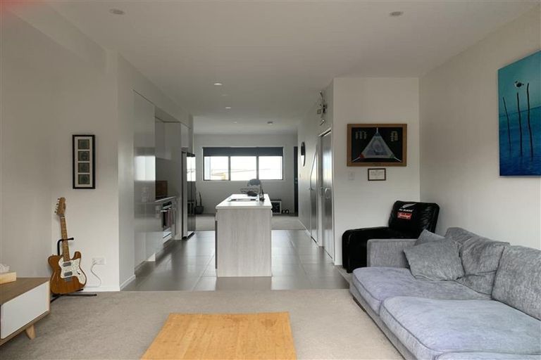 Photo of property in 55 Rangihina Road, Hobsonville, Auckland, 0616