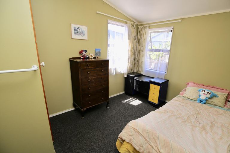 Photo of property in 66 Pelorus Street, Glenview, Hamilton, 3206