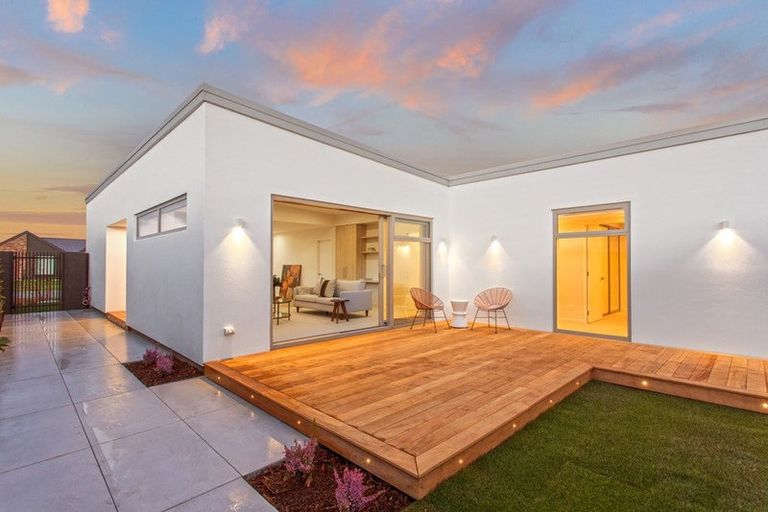 Photo of property in 80 Leistrella Road, Hoon Hay, Christchurch, 8025