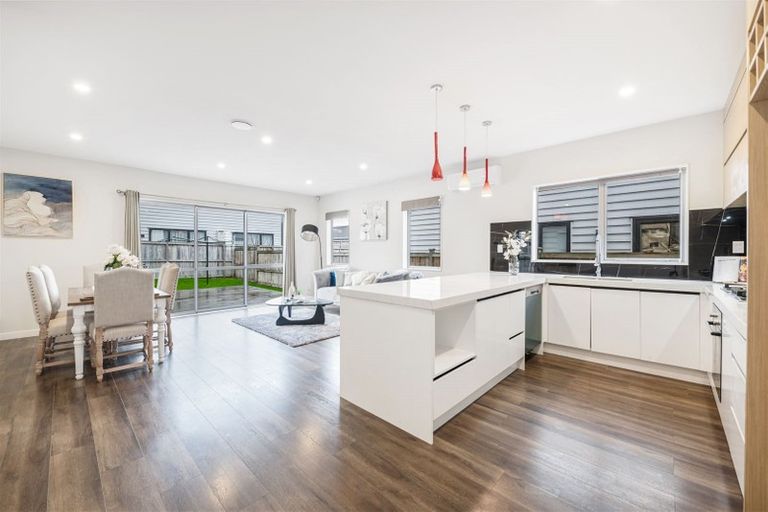 Photo of property in 27 Kawa Drive, Flat Bush, Auckland, 2019