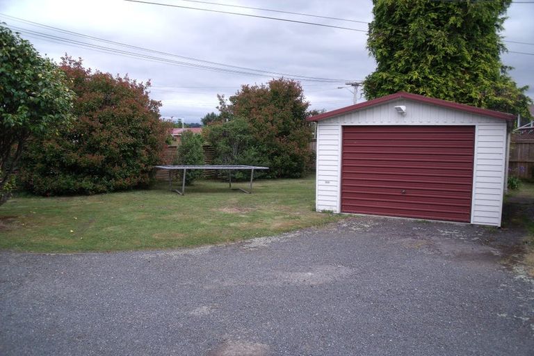 Photo of property in 37 Konene Street, Utuhina, Rotorua, 3015