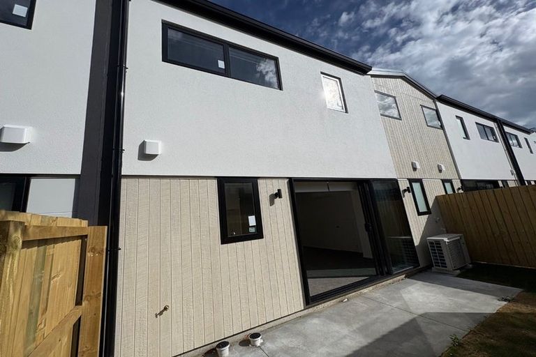 Photo of property in 2/146 Blenheim Road, Riccarton, Christchurch, 8041