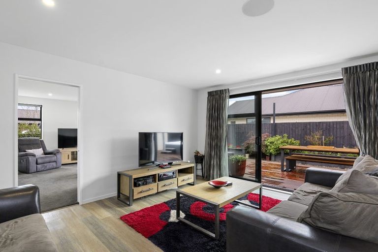 Photo of property in 71 Aviemore Drive, Marshland, Christchurch, 8083