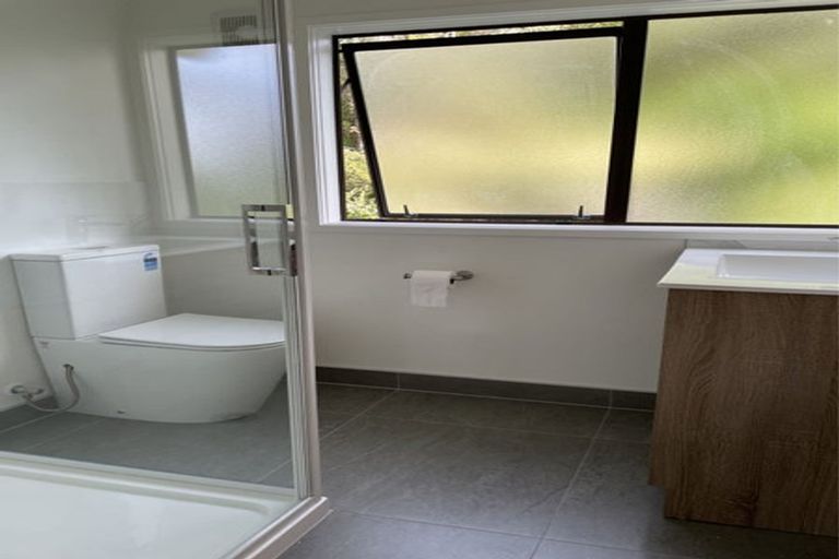 Photo of property in 84a/2 Avonleigh Road, Green Bay, Auckland, 0604