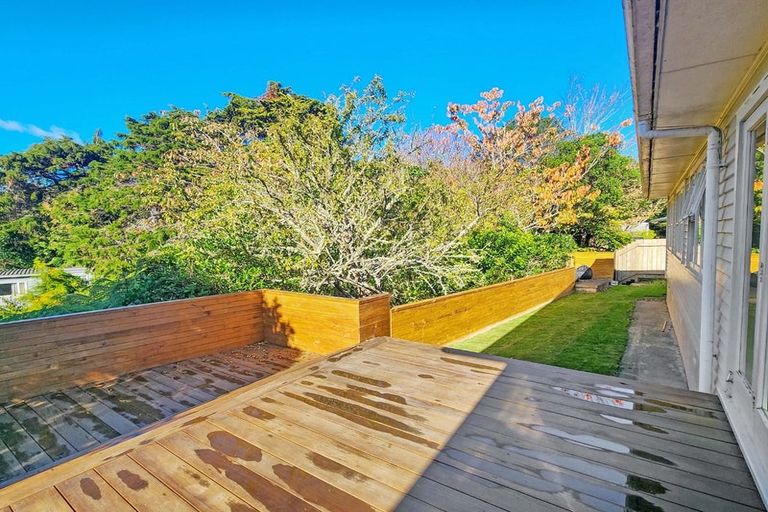 Photo of property in 36 Holborn Drive, Stokes Valley, Lower Hutt, 5019