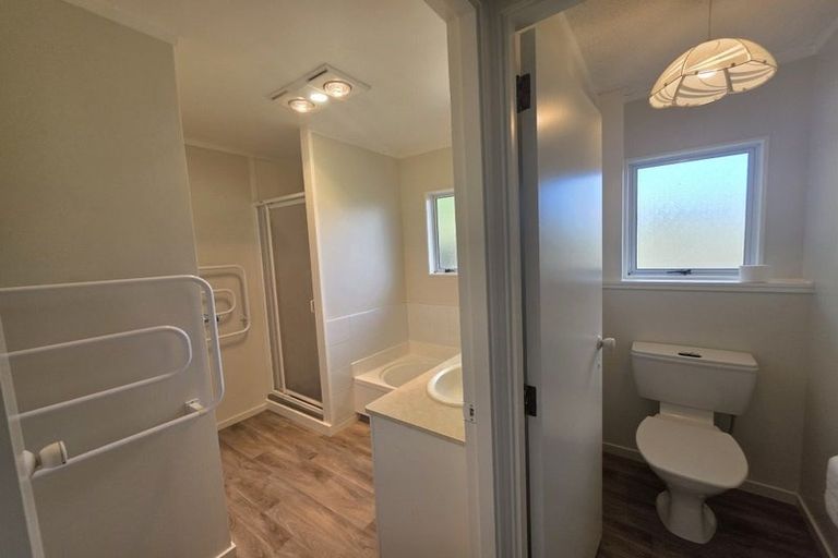 Photo of property in 20 Barbara Grove, Papamoa Beach, Papamoa, 3118