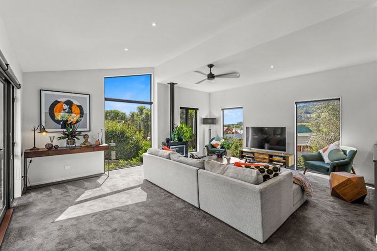 Photo of property in 77 Port Hills Road, Heathcote Valley, Christchurch, 8022