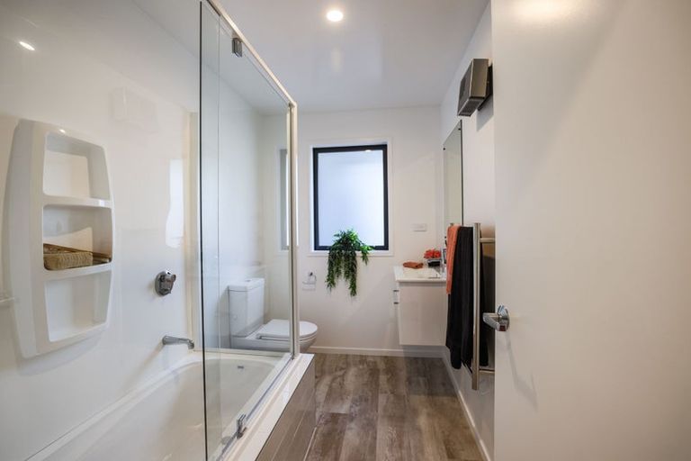 Photo of property in 2/14 Woodhouse Street, Linwood, Christchurch, 8062