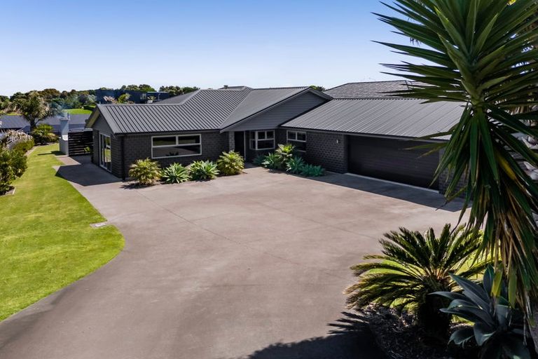 Photo of property in 8 Impact Avenue, Bell Block, New Plymouth, 4312