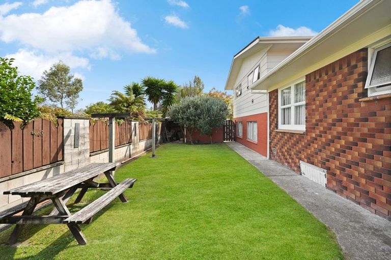 Photo of property in 6 Eton Drive, Hillcrest, Hamilton, 3216