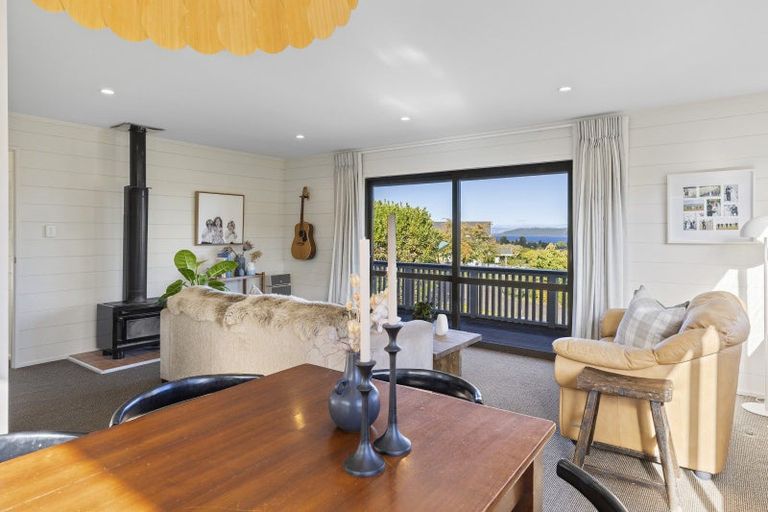 Photo of property in 12 Golders Place, Richmond Heights, Taupo, 3330