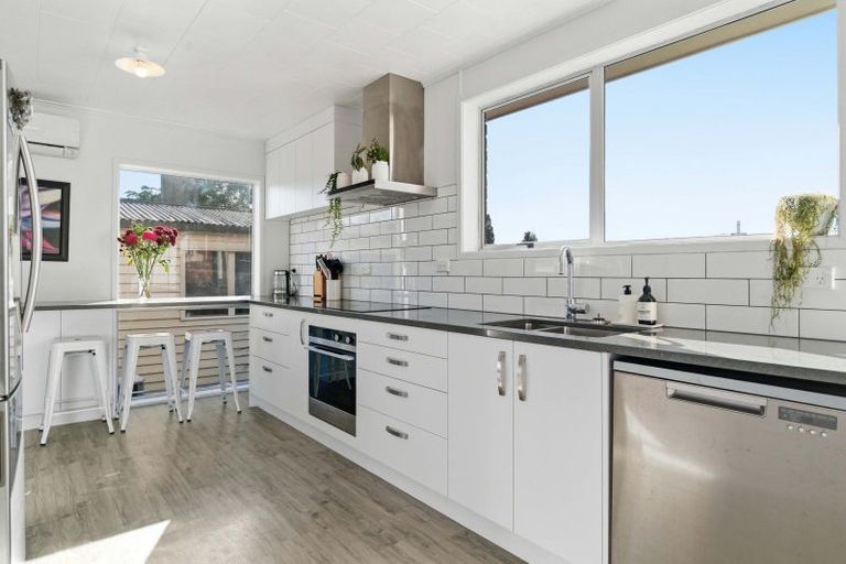 Photo of property in 11 Warihi Place, Ngongotaha, Rotorua, 3010