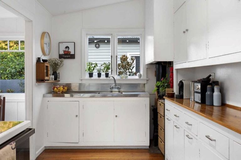 Photo of property in 19 Berry Street, St Albans, Christchurch, 8014