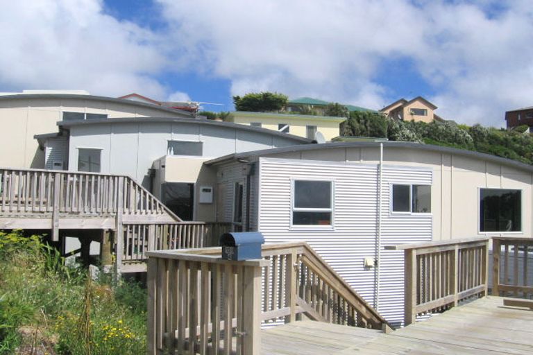 Photo of property in 100e Karepa Street, Brooklyn, Wellington, 6021