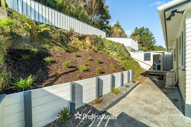 Photo of property in 61 Petrie Street, Wainuiomata, Lower Hutt, 5014