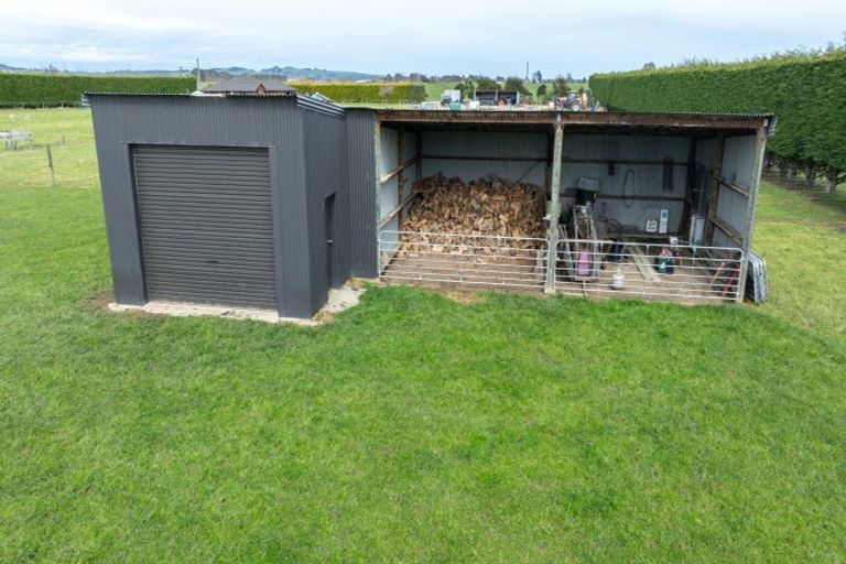 Photo of property in 24 Mckinnon Road, Edendale, Wyndham, 9893