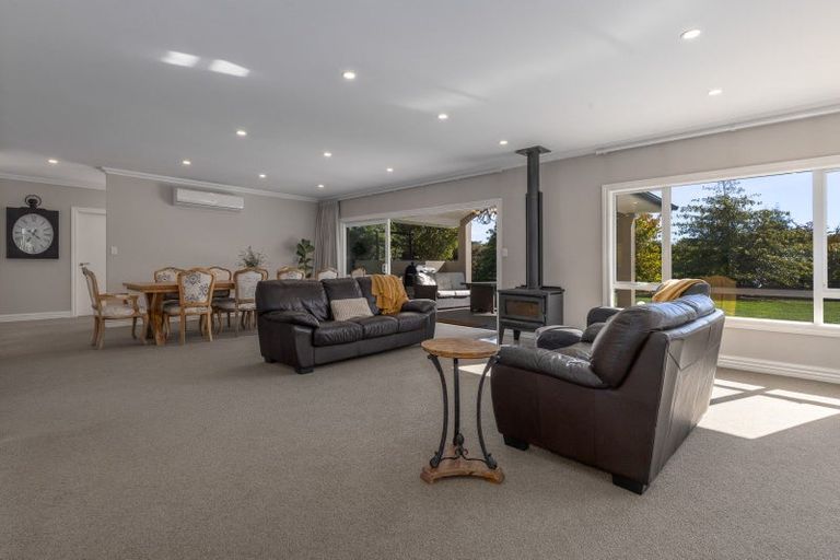 Photo of property in 1068 Queen Street East, Levin, 5510