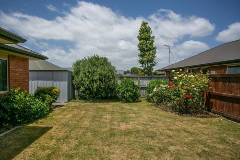 Photo of property in 37 Oaklands Drive, Cambridge, 3434