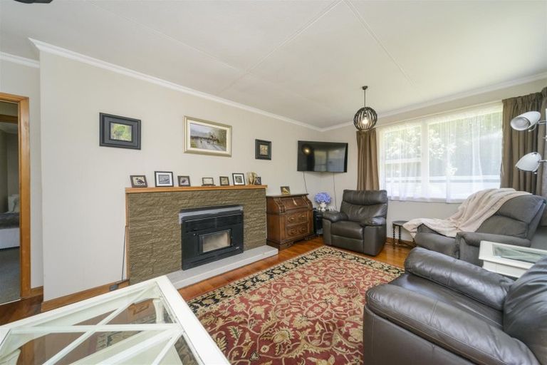 Photo of property in 17 Skerman Street, Marton, 4710