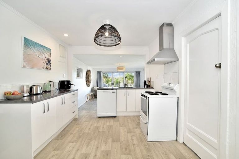 Photo of property in 716a Papamoa Beach Road, Papamoa Beach, Papamoa, 3118